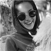 studentessa di ingegneria impartisce ripetizioni di matematica per scuole medie e superiori